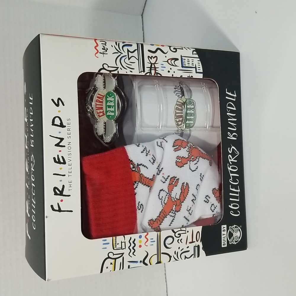 FRIENDS  COLLECTORS BUNDLE SOCKS,MUG,AND KEYCHAIN